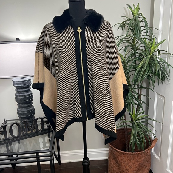 Anne Klein Zip-Up Oversized Poncho With Faux Fur Collar Tan/Black Size M - Picture 8 of 12